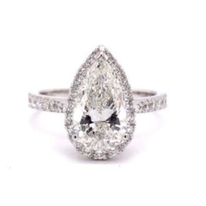 heart shaped diamond engagement ring